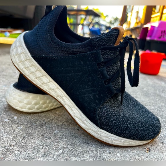 New Balance Sneakers - Picture 2 of 5